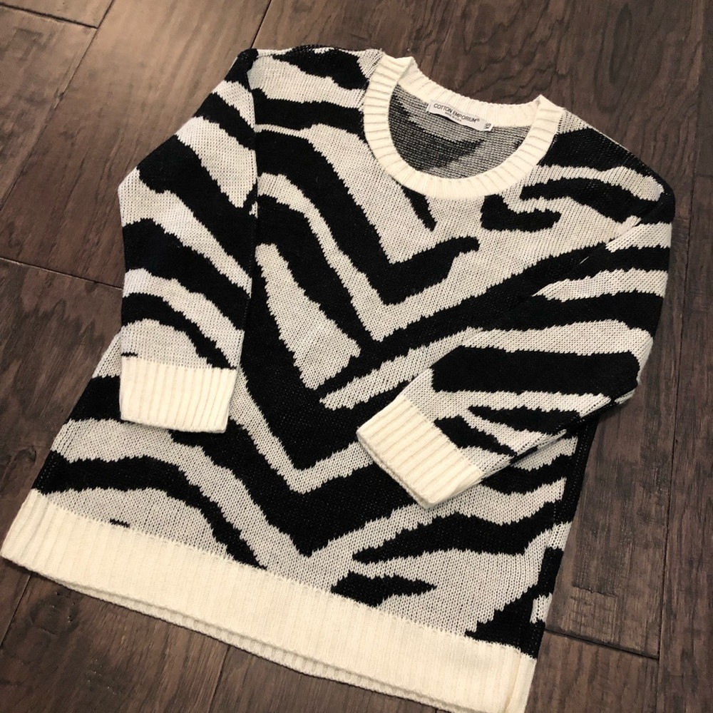 $5!! 🌟 Cotton Emporium Sweater
